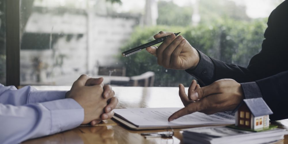 Is it Important For a Real Estate Attorney to Review Your Real Estate Contract in Florida