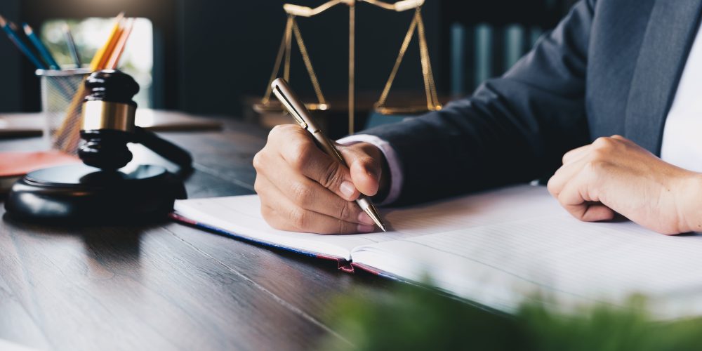 EVICTION LAWYER IN COCONUT CREEK, FLORIDA